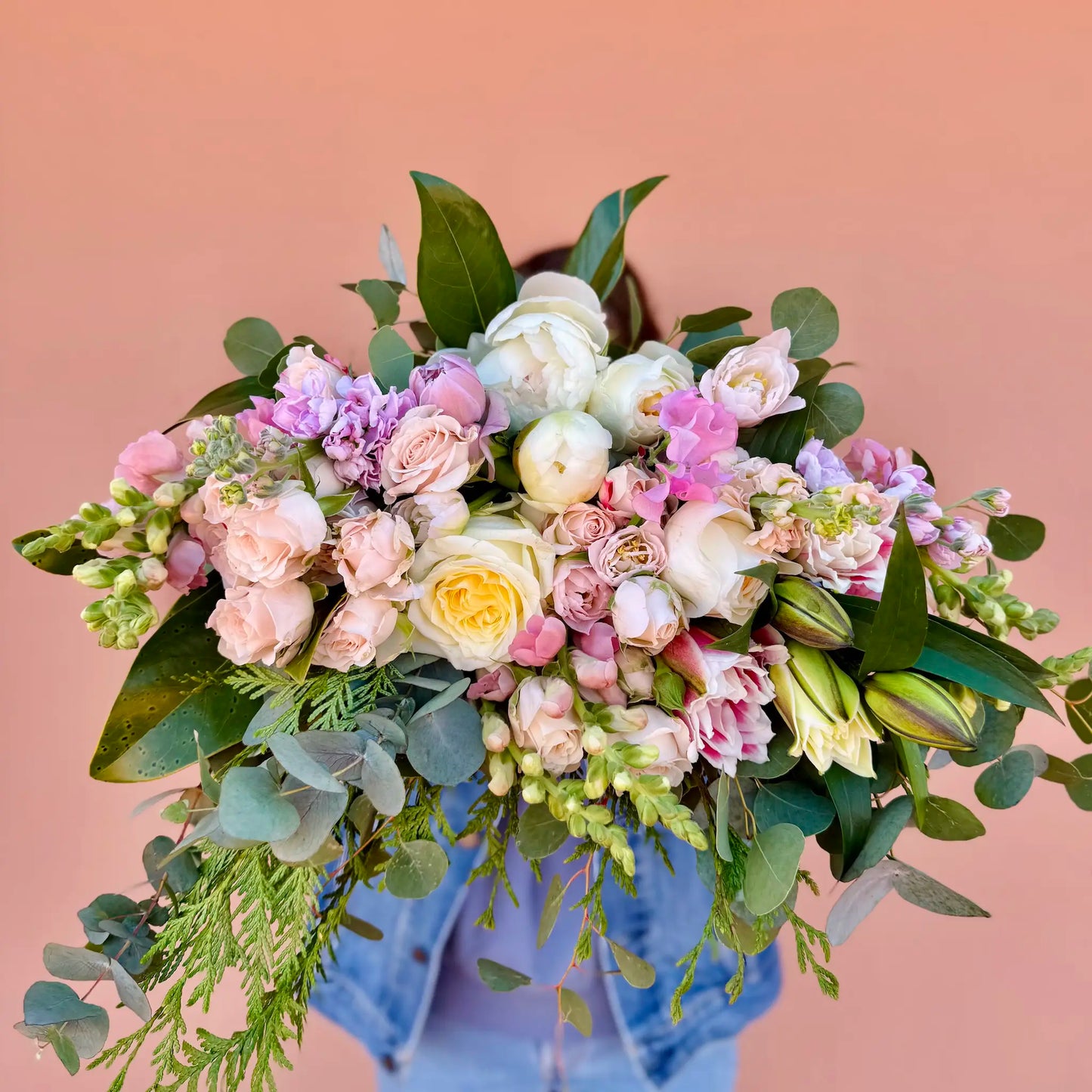 Neutrals Minimalist Bouquet