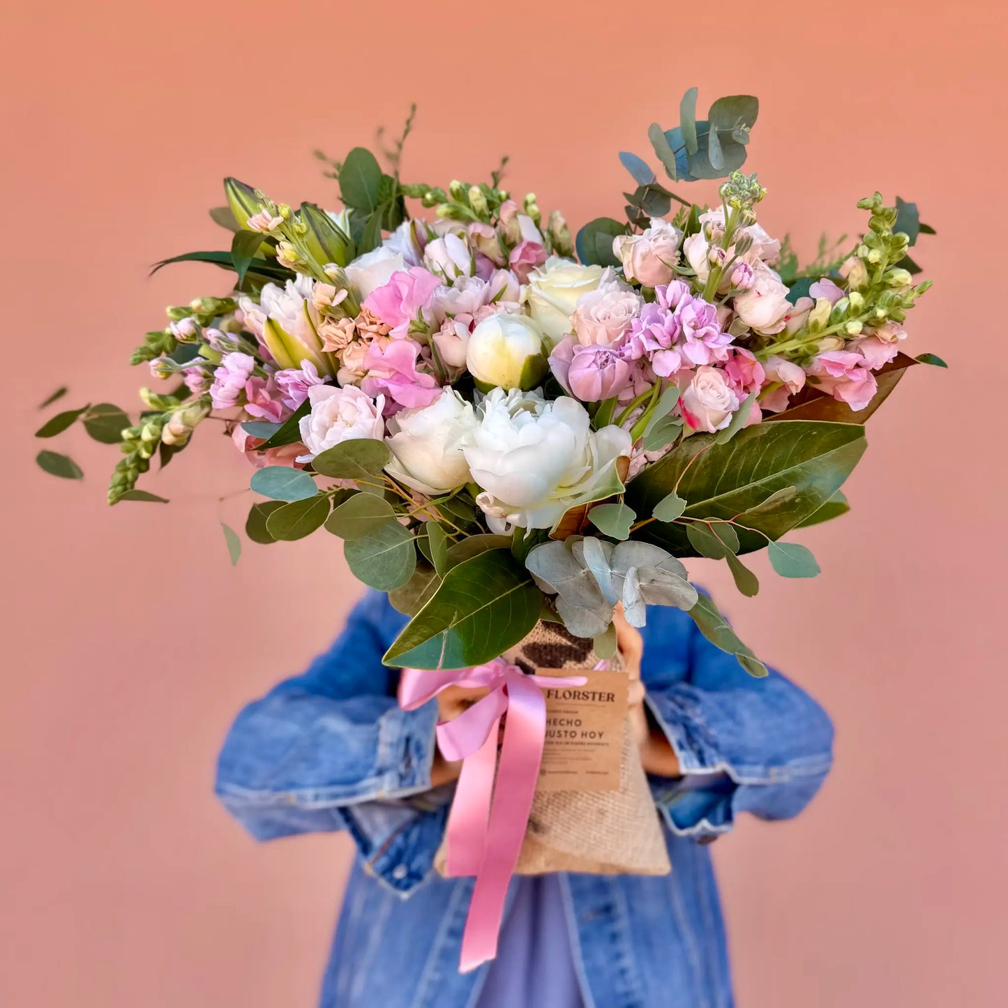 Neutrals Minimalist Bouquet