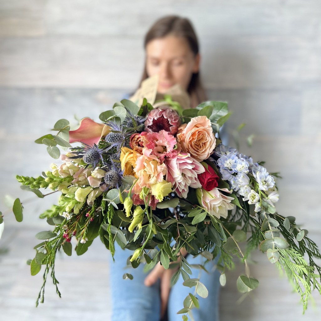 Small size bouquet front view