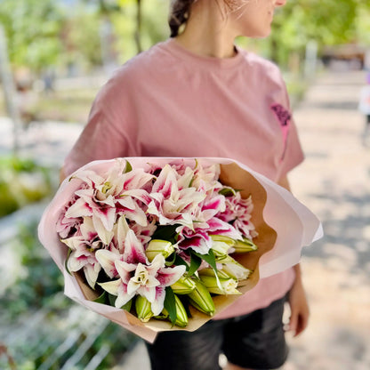 Roselilies delivery by Florster Barcelona